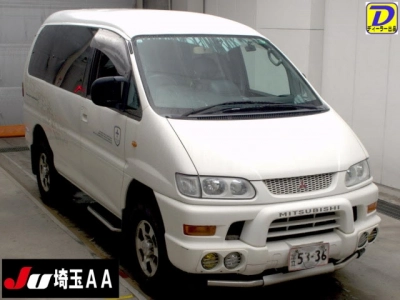 MITSUBISHI DELICA SPACE GEAR