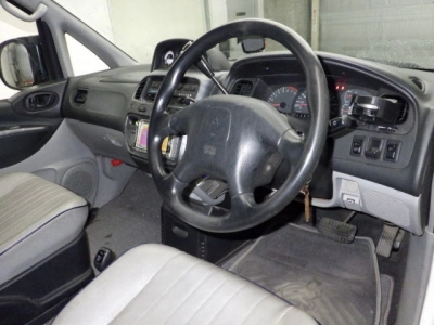 MITSUBISHI DELICA SPACE GEAR