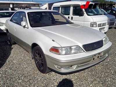 TOYOTA MARK II