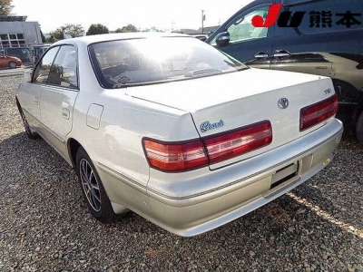 TOYOTA MARK II