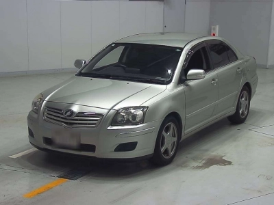 TOYOTA AVENSIS SEDAN