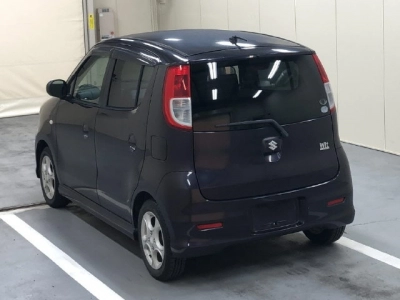 SUZUKI MRWAGON