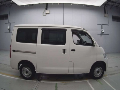 TOYOTA TOWN ACE VAN