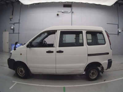 TOYOTA TOWN ACE VAN