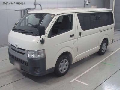 TOYOTA REGIUS VAN