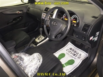 TOYOTA COROLLA FIELDER