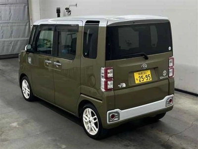 DAIHATSU WAKE