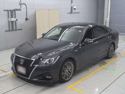 TOYOTA CROWN HYBRID