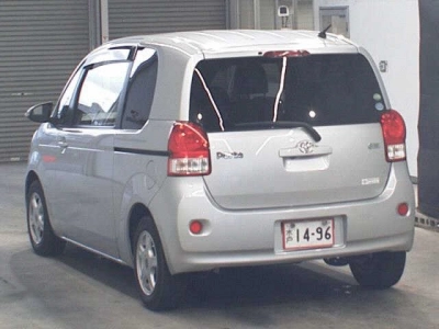 TOYOTA PORTE