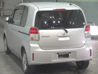 TOYOTA SPADE