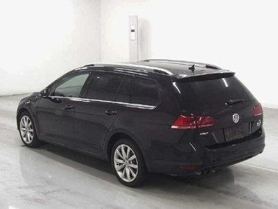VOLKSWAGEN GOLF VARIANT