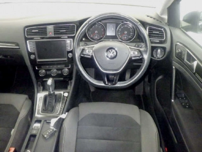 VOLKSWAGEN GOLF VARIANT