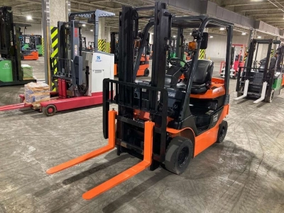 TOYOTA  FORKLIFT 