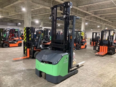 TOYOTA  FORKLIFT 