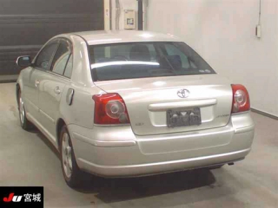 TOYOTA AVENSIS