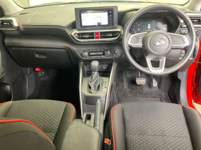 NISSAN AURA