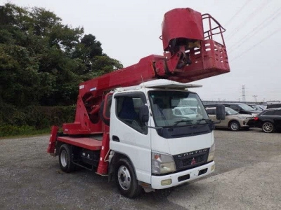 MITSUBISHI CANTER
