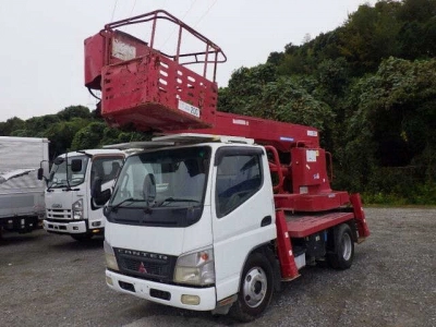 MITSUBISHI CANTER