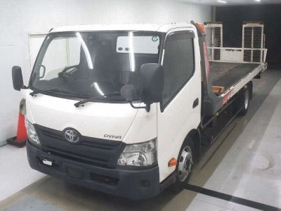 TOYOTA DYNA