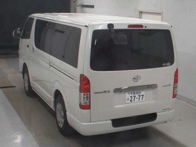 TOYOTA REGIUS VAN
