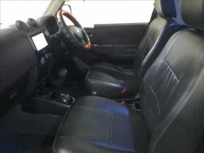 MITSUBISHI PAJERO MINI