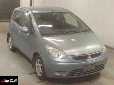MITSUBISHI COLT