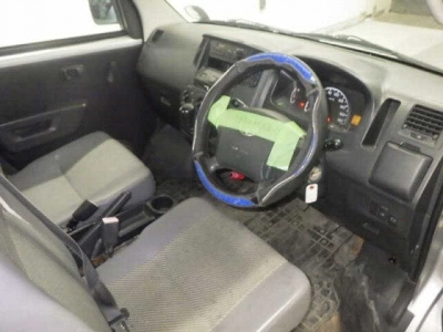 TOYOTA LITE ACE TRUCK