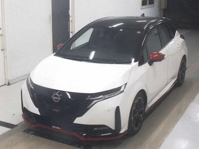 NISSAN AURA