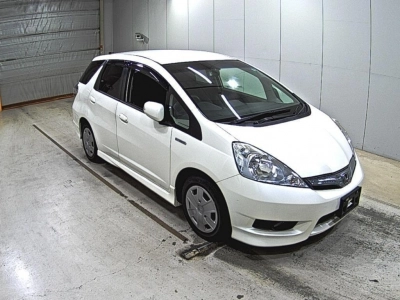 HONDA FIT SHUTTLE