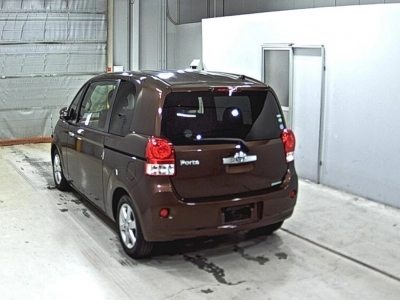 TOYOTA PORTE