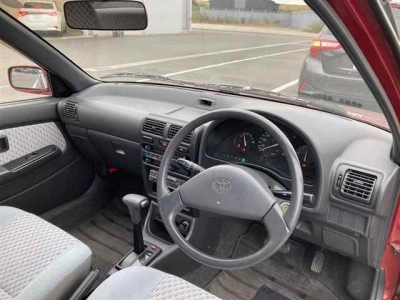 TOYOTA STARLET
