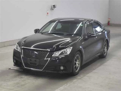 TOYOTA CROWN HYBRID