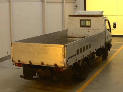 MITSUBISHI CANTER