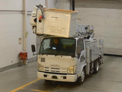 ISUZU ELF