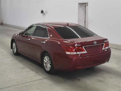 TOYOTA CROWN HYBRID