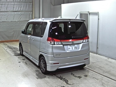 MITSUBISHI DELICA D:2