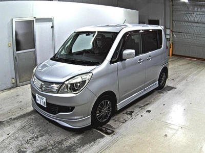MITSUBISHI DELICA D:2
