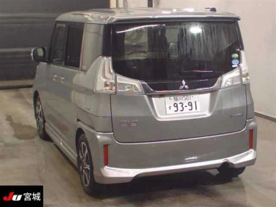 MITSUBISHI DELICA D:2