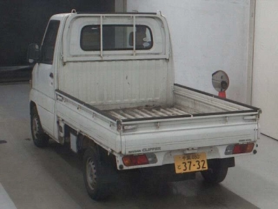 NISSAN CLIPPER