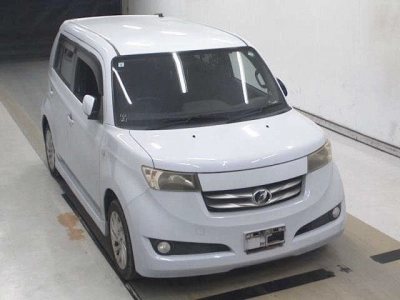TOYOTA BB
