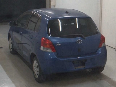 TOYOTA VITZ