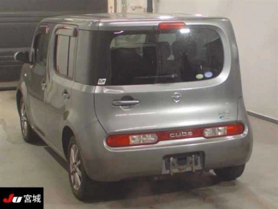 NISSAN CUBE