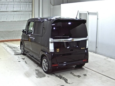 HONDA N BOX CUSTOM