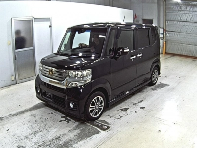 HONDA N BOX CUSTOM