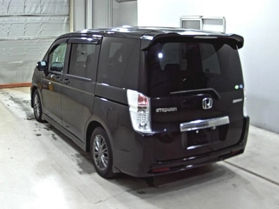 HONDA STEPWGN SPADA