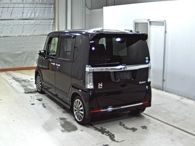 HONDA N BOX CUSTOM