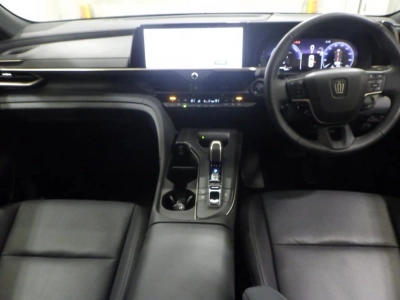 TOYOTA CROWN CROSSOVER