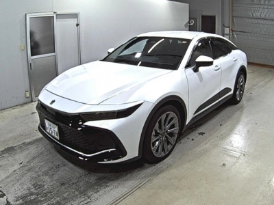TOYOTA CROWN CROSSOVER