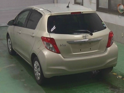 TOYOTA VITZ