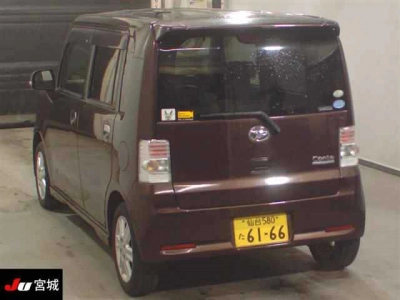 DAIHATSU MOVE CONTE